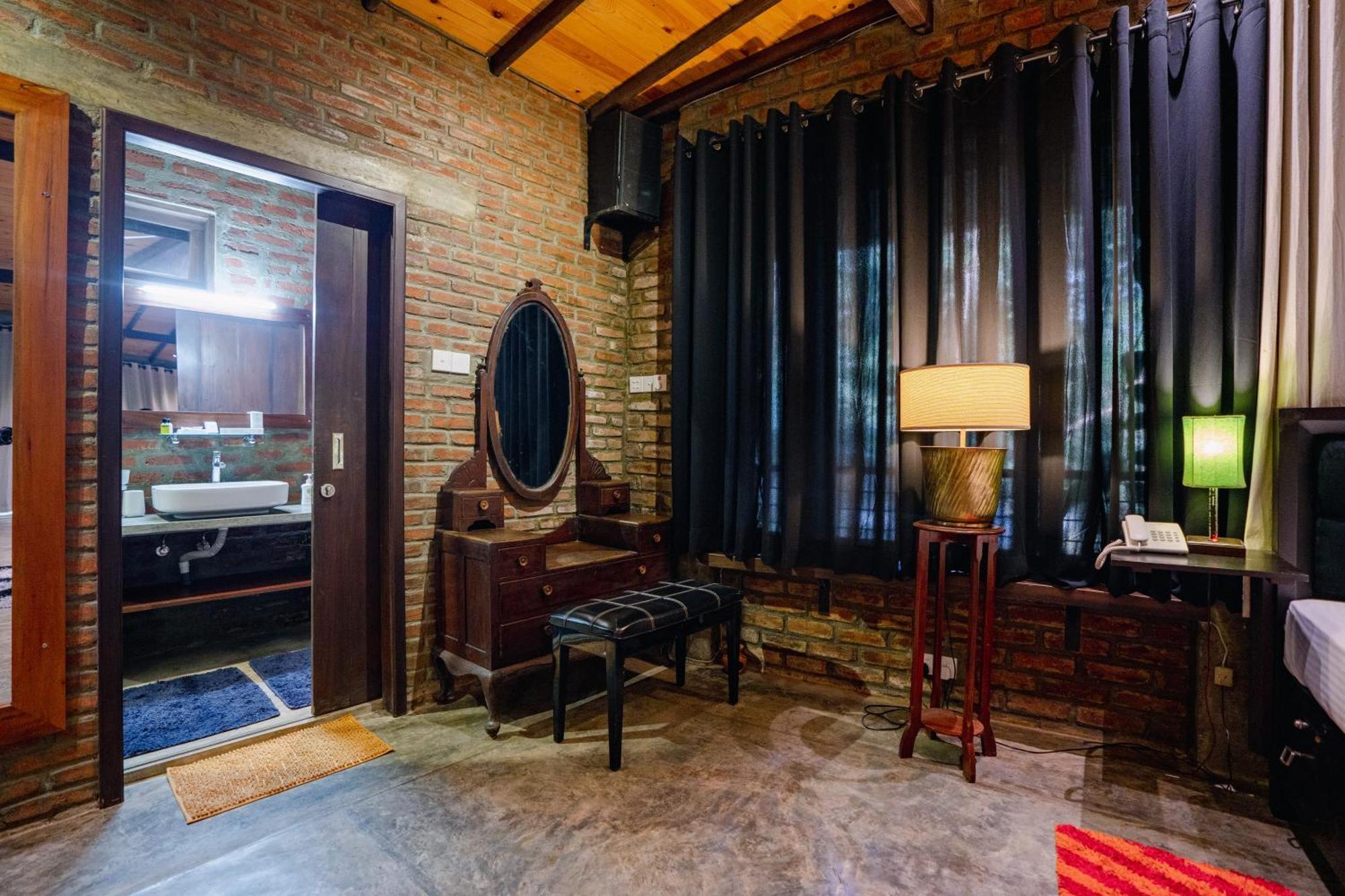 Aayu Hanthana Boutique Hotel Kandy Esterno foto